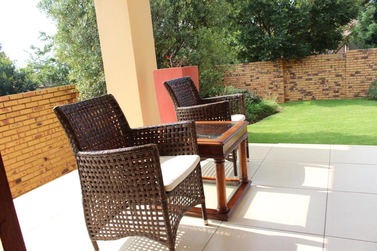 Topaz Cove Luxury Villas Edenvale Exterior photo